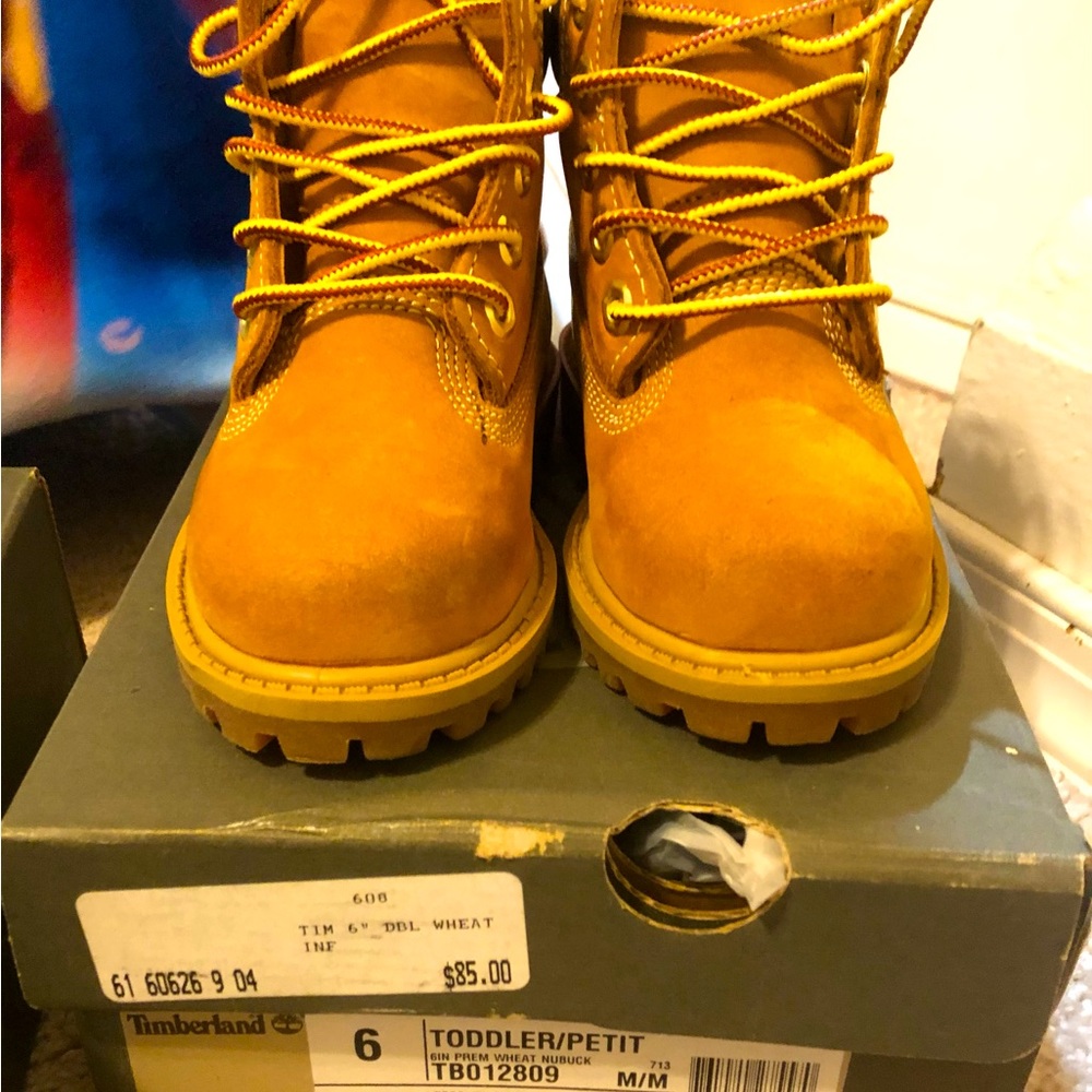 Toddler timberland boots (Butters)